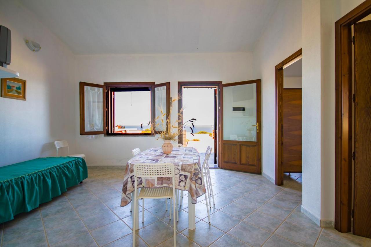 Casa Vitalia- Super Vista Mare-2 Camere -Giardino-Bbq - Wifi Free-Parcheggio Iunp5732 Torre dei Corsari Luaran gambar